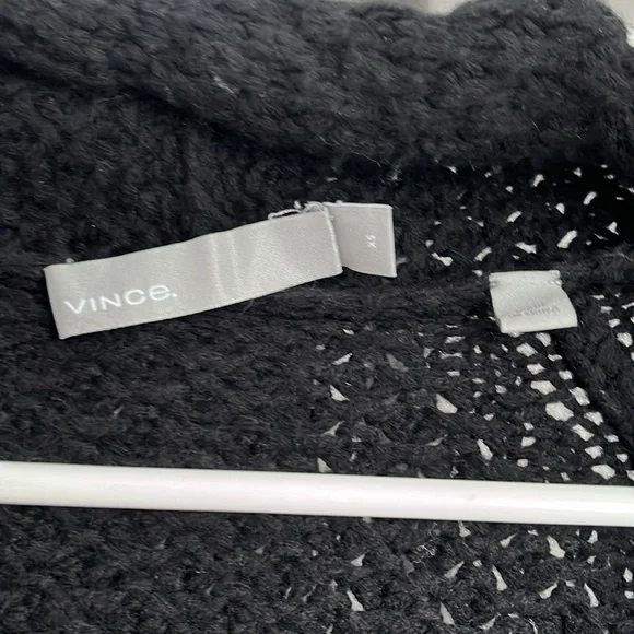 Vince Chunky Oversized Black Knit Sweater, worn a few times - Picture 4 of 7